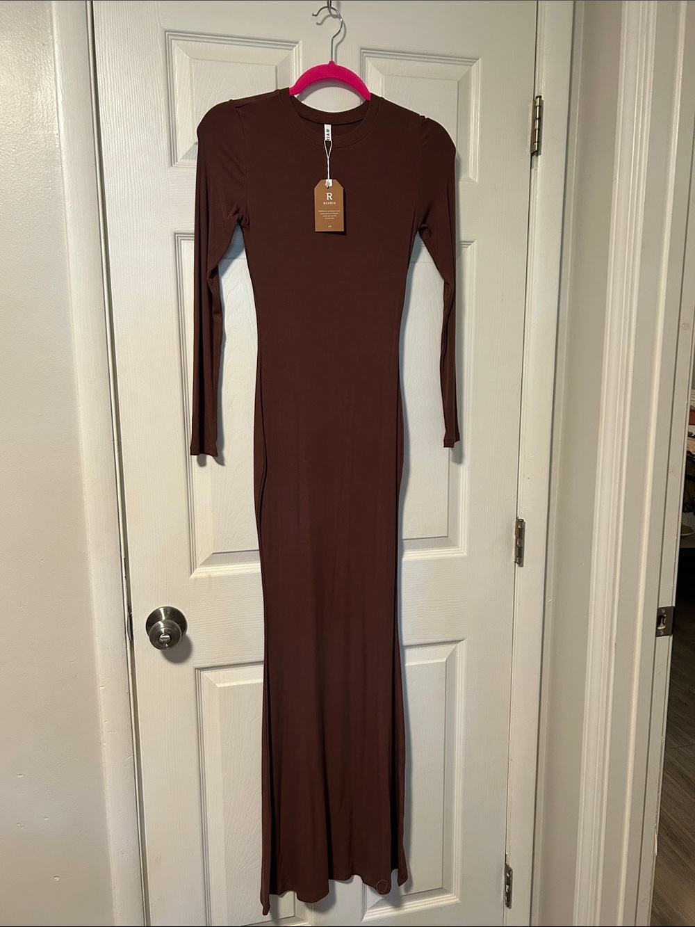 ReoRia Brown Long Sleeve Maxi Dress - Slim Silhouette